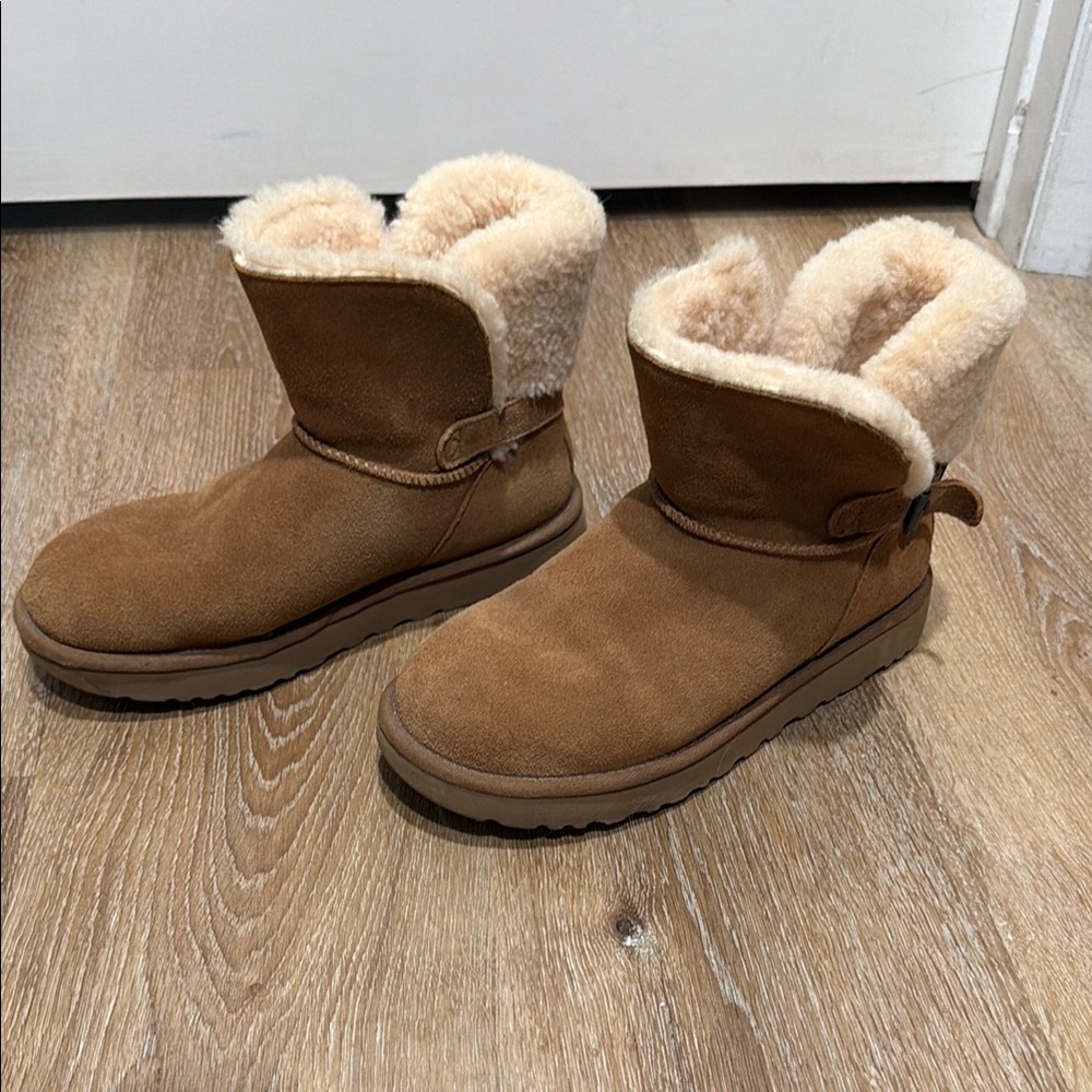 Ugg boots - Women’s 7